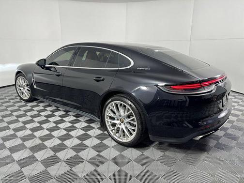 2021 Porsche Panamera 4 Executive
