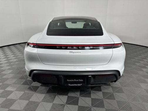2022 Porsche Taycan RWD