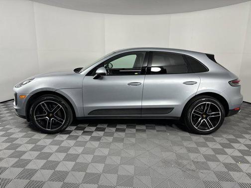 2020 Porsche Macan Base