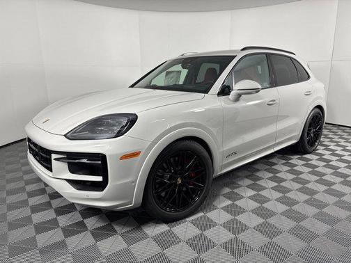 2026 Porsche Cayenne GTS