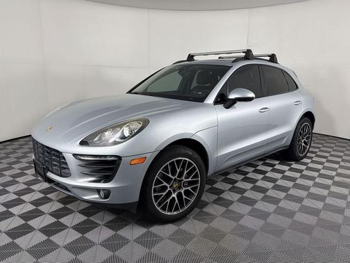 Rhodium Silver Metallic 2018 Porsche Macan Macan