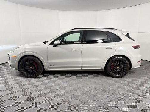 Chalk 2023 Porsche Cayenne GTS