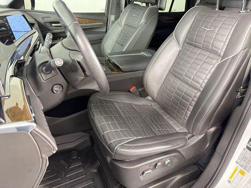 Crystal White Tricoat 2023 Cadillac Escalade Sport Platinum