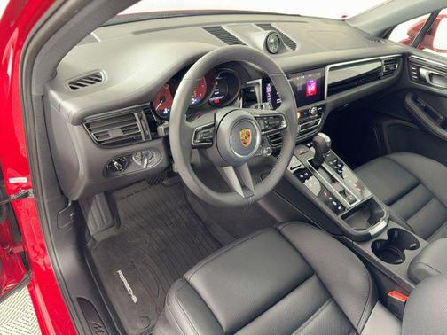 2026 Porsche Macan GTS