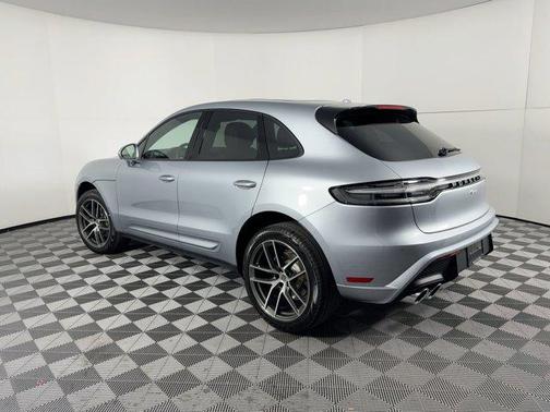 2026 Porsche Macan AWD
