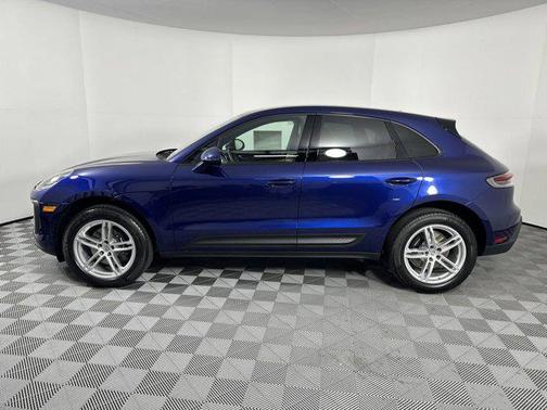 2025 Porsche Macan AWD