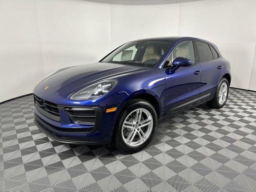 2025 Porsche Macan AWD