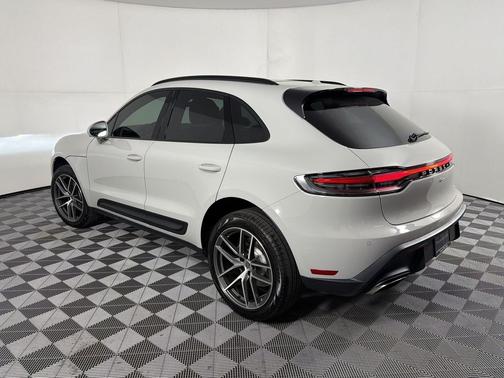 Chalk 2026 Porsche Macan Macan