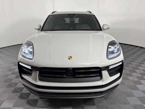 Chalk 2026 Porsche Macan Macan