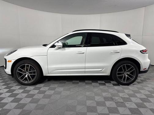 2024 Porsche Macan AWD
