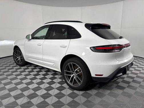 2024 Porsche Macan AWD