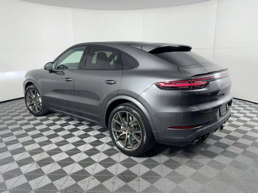 2023 Porsche Cayenne Turbo