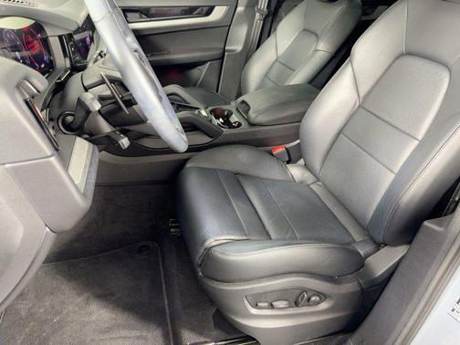 2024 Porsche Cayenne Cayenne