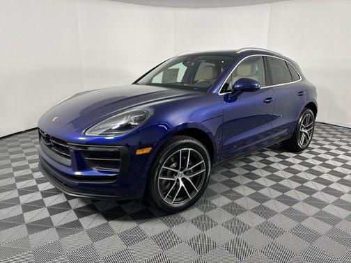 2025 Porsche Macan AWD