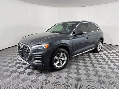 Manhattan Gray Metallic 2021 Audi Q5 45 Premium