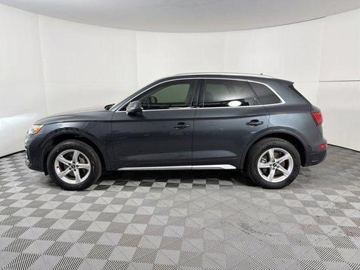 Manhattan Gray Metallic 2021 Audi Q5 45 Premium