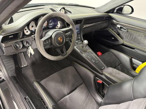 Black 2019 Porsche 911 GT3