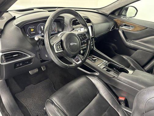 2017 Jaguar F-PACE S