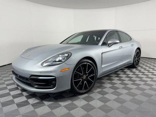 2023 Porsche Panamera Platinum Edition