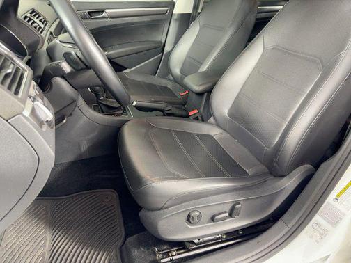 2018 Volkswagen Passat 2.0T S