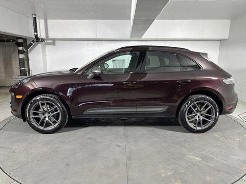 2025 Porsche Macan T