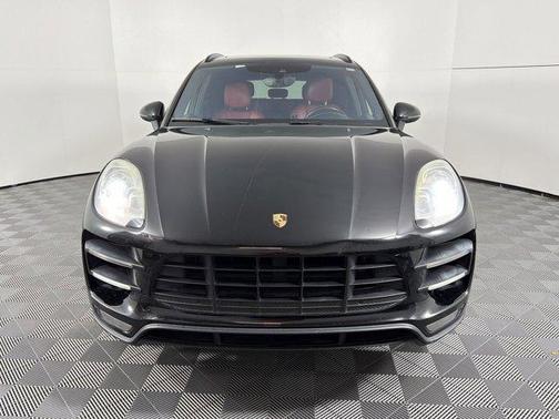 2017 Porsche Macan Turbo