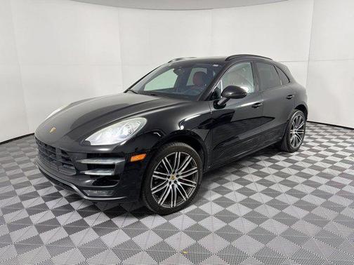 2017 Porsche Macan Turbo