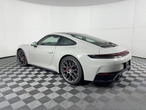 2026 Porsche 911 Carrera 4S