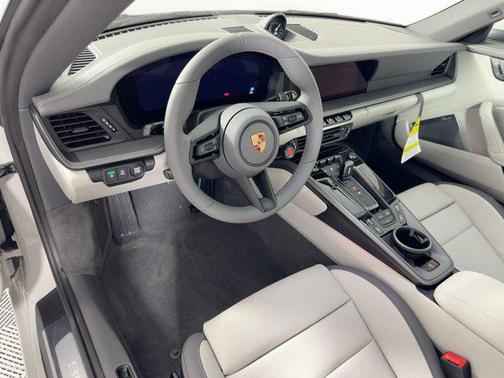 2026 Porsche 911 Carrera 4S