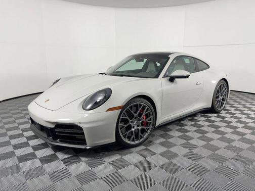 2026 Porsche 911 Carrera 4S