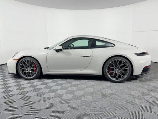 2026 Porsche 911 Carrera 4S