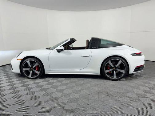 2023 Porsche 911 Targa 4 GTS