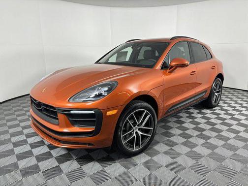 Papaya Metallic 2025 Porsche Macan Macan