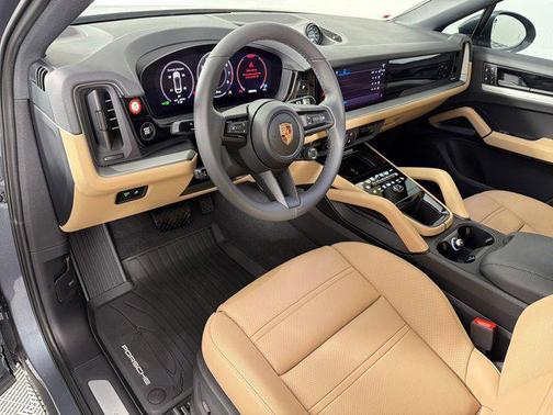 Vanadium Grey Metallic 2026 Porsche Cayenne Cayenne