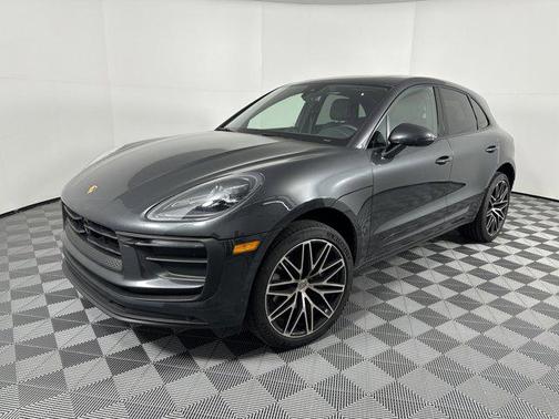 2025 Porsche Macan Base