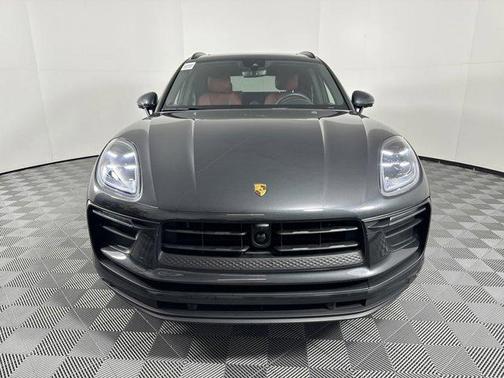 2025 Porsche Macan AWD