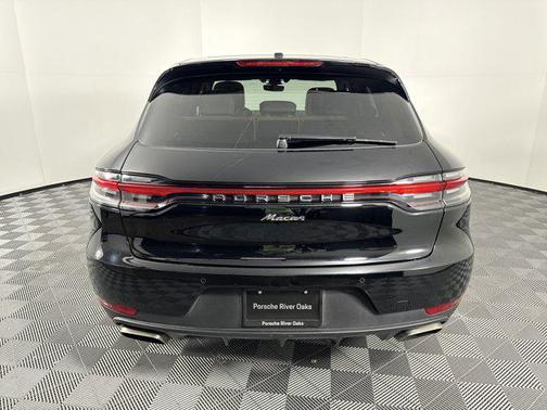 2020 Porsche Macan Base