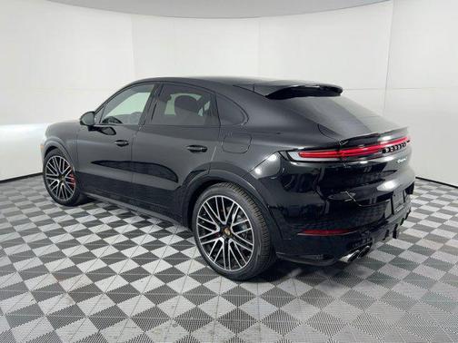 2025 Porsche Cayenne Cayenne S E-Hybrid