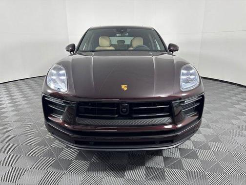 2026 Porsche Macan AWD