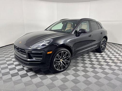 2026 Porsche Macan AWD