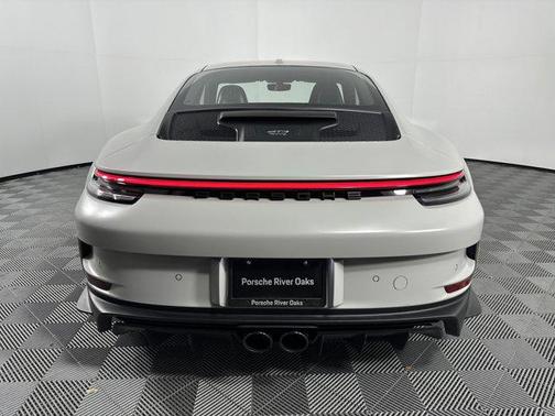 2022 Porsche 911 GT3 w/Touring Package