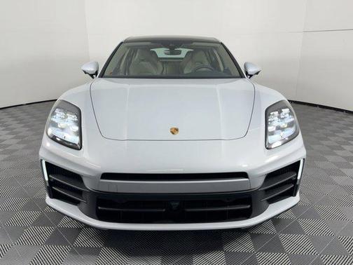 2026 Porsche Panamera RWD