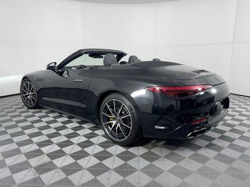 2022 Mercedes-Benz AMG SL 63 Base