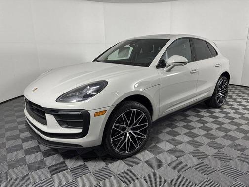 2025 Porsche Macan Macan