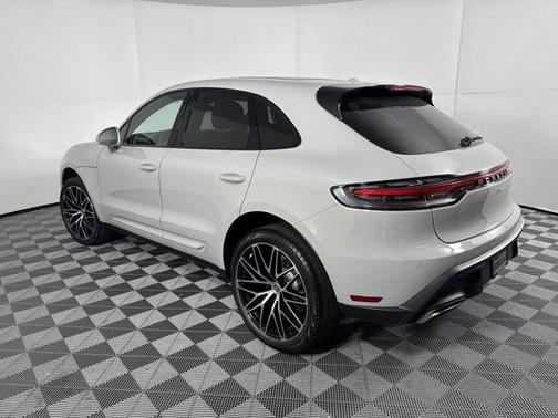 2025 Porsche Macan Macan
