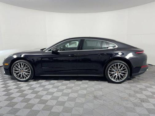 2026 Porsche Panamera RWD