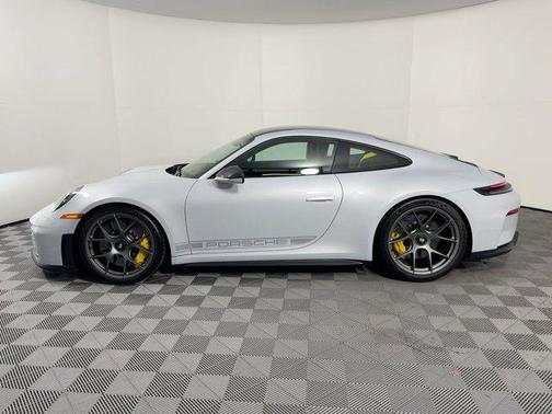 2026 Porsche 911 GT3 w/Touring Package