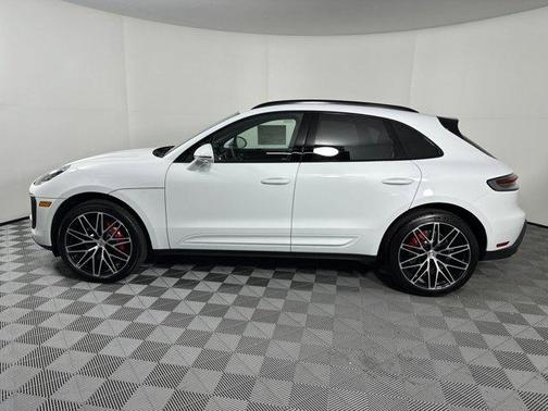 2025 Porsche Macan S