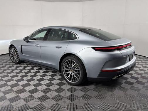 Dolomite Silver Metallic 2026 Porsche Panamera RWD