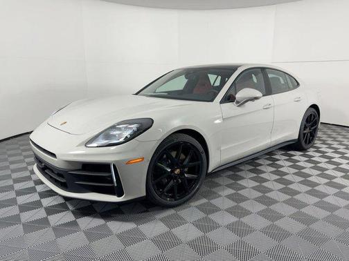 2026 Porsche Panamera RWD